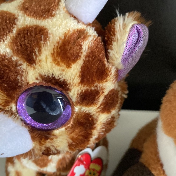 Sold** - Picture 2 of 7